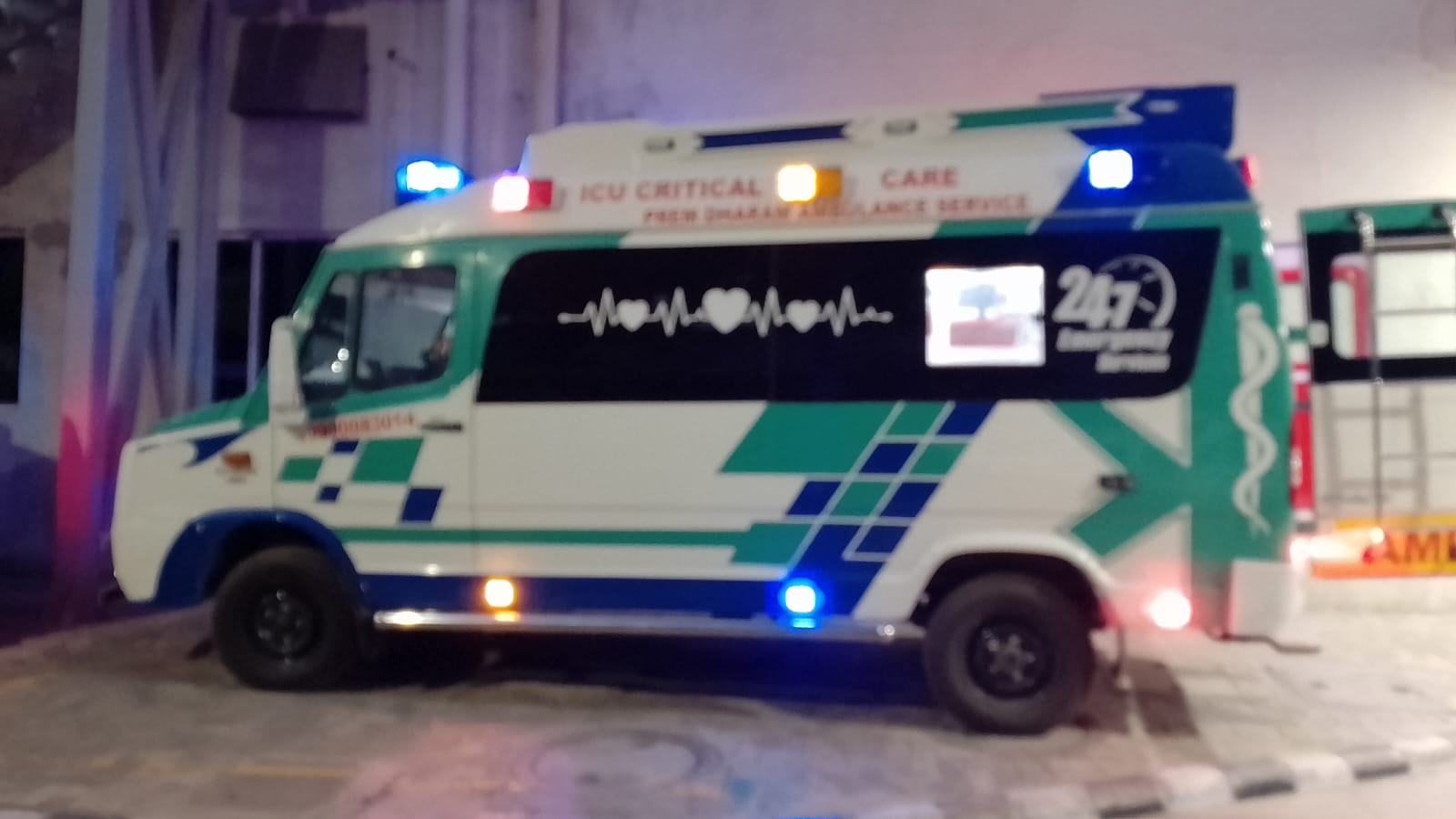 24/7 ICU Ambulance Service in Faridabad